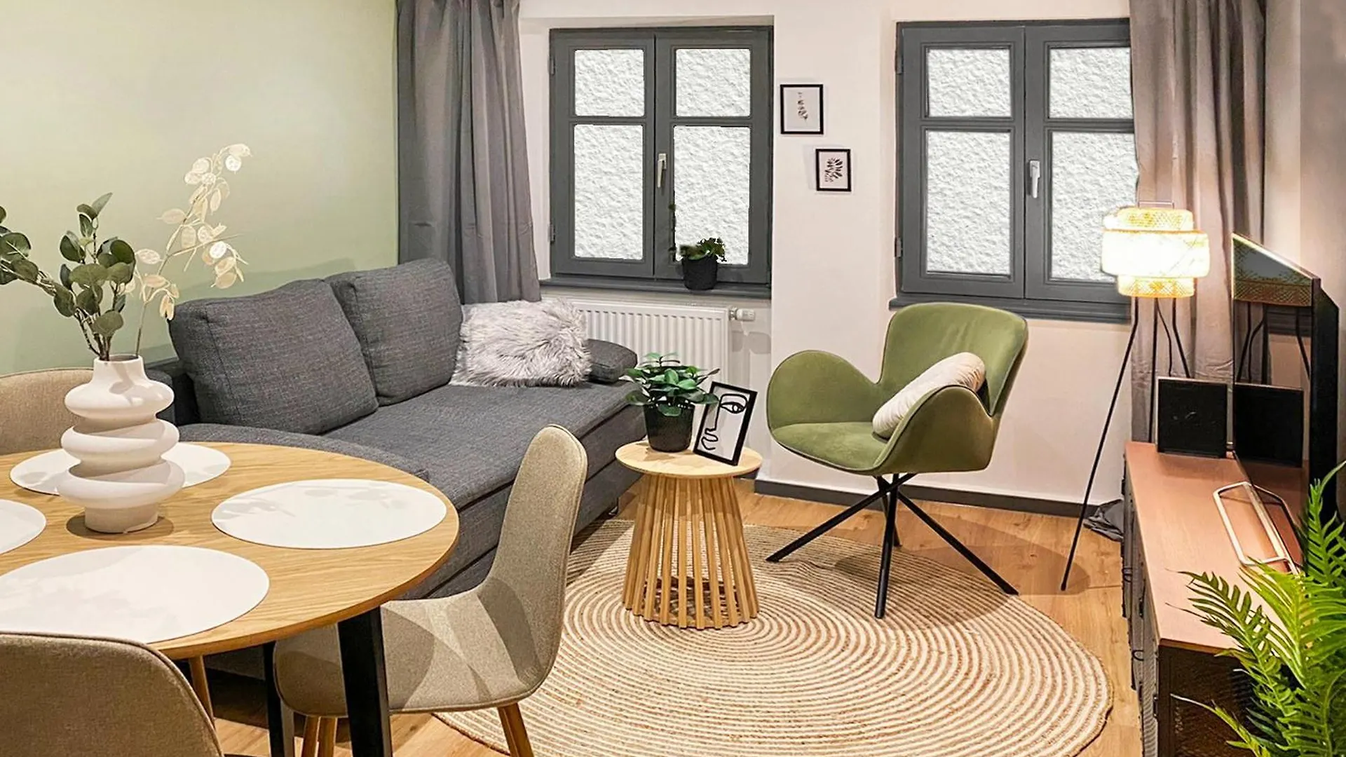 Apartment Gemuetliche Oase In Der Innenstadt, Zwei Minuten Zum Rathaus Augsburg Germany